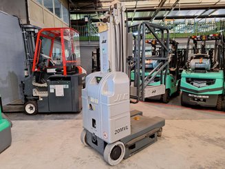 Nacelle à mât vertical JLG 20MVL - 11