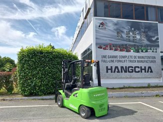 Chariot élévateur frontal 4 roues Hangcha XC35i - 3