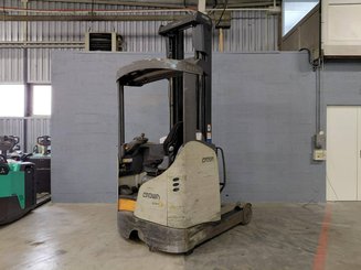 Chariot à mât rétractable Crown ESR 5260