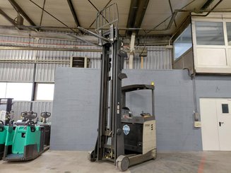 Chariot à mât rétractable Crown ESR 5260