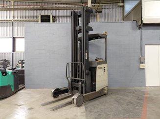 Chariot à mât rétractable Crown ESR 5260 - 1