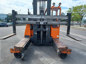 Chariot élévateur latéral multidirectionnel Hubtex DQ40G