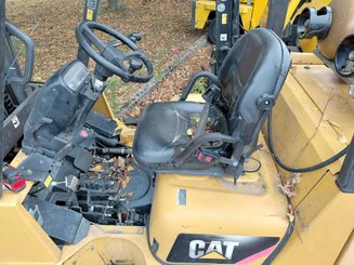 Chariot élévateur frontal 4 roues Caterpillar GC55K - 3