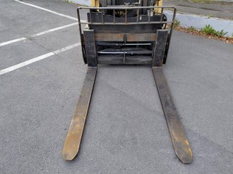 Chariot élévateur frontal 4 roues Caterpillar GC55K - 7
