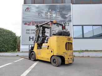 Chariot élévateur frontal 4 roues Caterpillar GC55K - 3