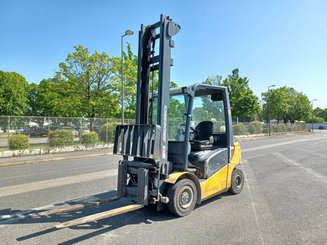 Chariot élévateur frontal 4 roues Jungheinrich TFG425500ZT