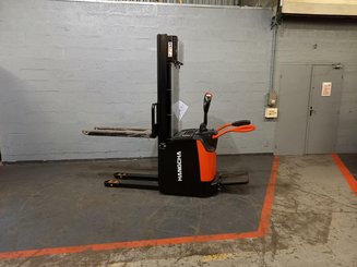 Gerbeur à plate-forme rabattable Hangcha CDD20 AZ3S