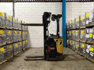 Gerbeur porté debout Caterpillar NSR20N