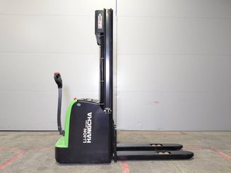 Gerbeur accompagnant Hangcha CDD12-AC2-i 
