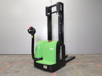 Gerbeur accompagnant Hangcha CDD12-AC2-i 