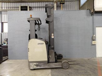 Chariot à mât rétractable Crown ESR5000