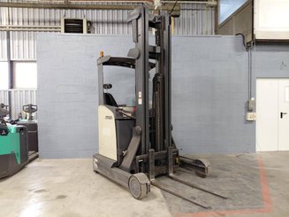 Chariot à mât rétractable Crown ESR5000