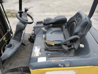 Chariot élévateur frontal 4 roues Caterpillar EP25CN