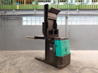 Préparateur de commandes Mitsubishi OPBL10N - 12