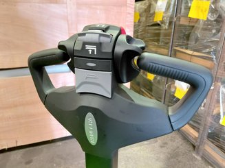 Gerbeur accompagnant Hangcha CDD16-XT1-SI - 2