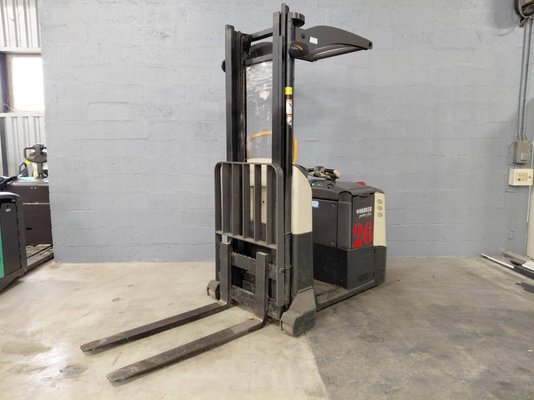 Préparateur de commandes Crown MPC3040-12 - 1
