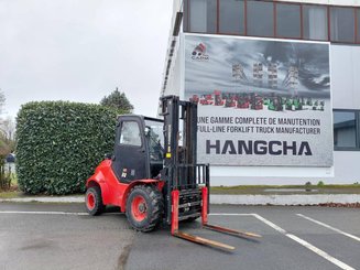 Chariot élévateur tout terrain Hangcha TT30-2