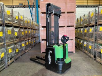 Gerbeur accompagnant Hangcha CDD16-XT1-SI
