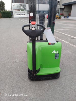 Gerbeur accompagnant Hangcha CDD16-AC1-LI - 1