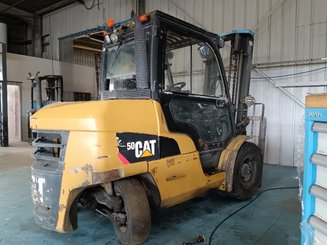 Chariot élévateur frontal 4 roues Caterpillar DP50NT
