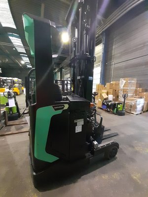 Chariot à mât rétractable Mitsubishi RB14N2L - 1