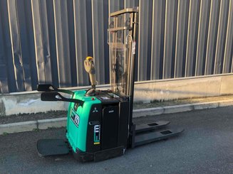 Gerbeur à plate-forme rabattable Mitsubishi SBV12P - 6