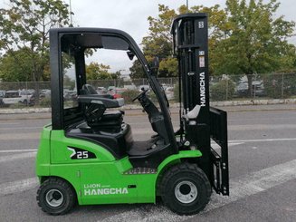Chariot élévateur frontal 4 roues Hangcha XC25i