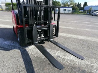 Chariot élévateur frontal 4 roues Hangcha A4W25