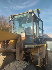 Chargeuse sur pneus Caterpillar 914G