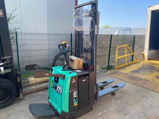 Gerbeur à plate-forme rabattable Mitsubishi SBV12P - 1