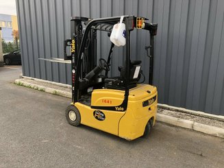 Chariot élévateur électrique Yale ERP16VT SWB