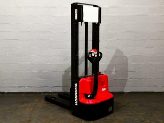 Gerbeur accompagnant Hangcha CDD10-AMC1-SZ