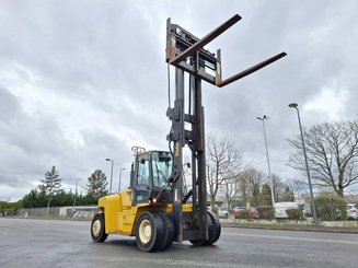 Chariot élévateur frontal 4 roues Yale GDP140EC