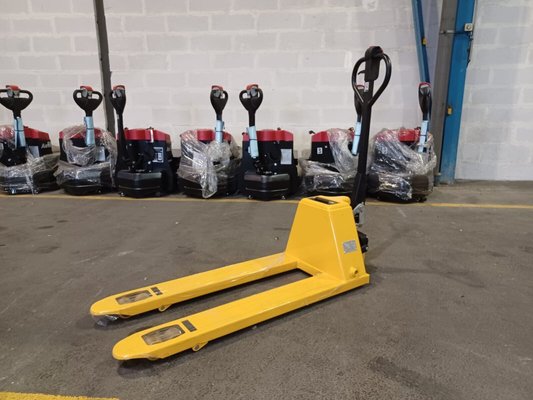 Transpalette accompagnant Microlift P15SE - 1
