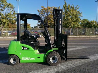 Chariot élévateur frontal 4 roues Hangcha XC35i