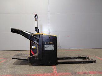 Transpalette porté debout Caterpillar NPV20N2