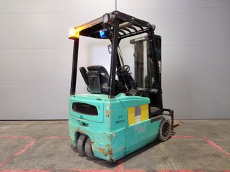 Chariot élévateur frontal 3 roues Yale ERP16 ATF