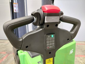 Gerbeur accompagnant Hangcha CDD16-XT1-SIL