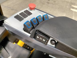 Chariot élévateur frontal 4 roues Hangcha XE25Hi ( CPD25-XEY2H2-SI )