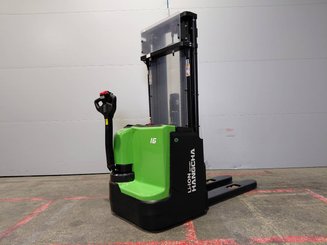 Gerbeur accompagnant Hangcha CDD16-XT1-SI