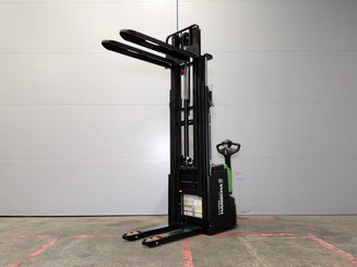 Gerbeur accompagnant Hangcha CDD16-XT1-SI