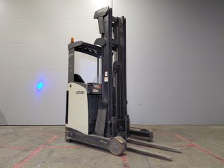 Chariot à mât rétractable Crown ESR 5260 - 1