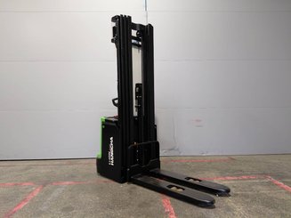 Gerbeur accompagnant Hangcha CDD16-XT1-SI - 2