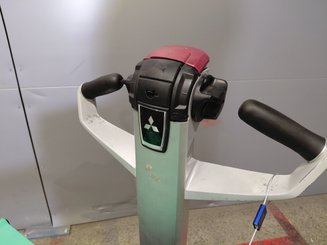 Transpalette accompagnant Mitsubishi PBP20N2E