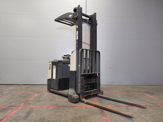 Préparateur de commandes Crown MPC3040-12 - 1