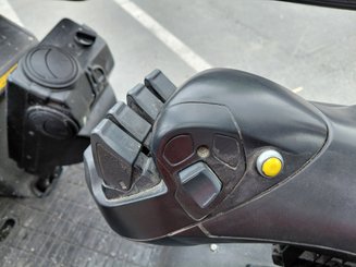 Chariot élévateur frontal 4 roues Caterpillar GP45NTD - 7