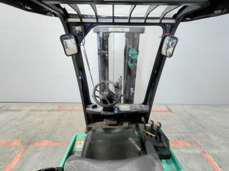 Chariot élévateur frontal 3 roues Yale ERP16 ATF