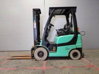Chariot élévateur frontal 4 roues Yale GLP20SX