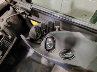 Chariot élévateur frontal 4 roues Yale GLP70VX - 9