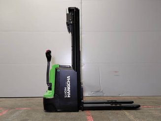 Gerbeur accompagnant Hangcha CDD16-XT1-SI